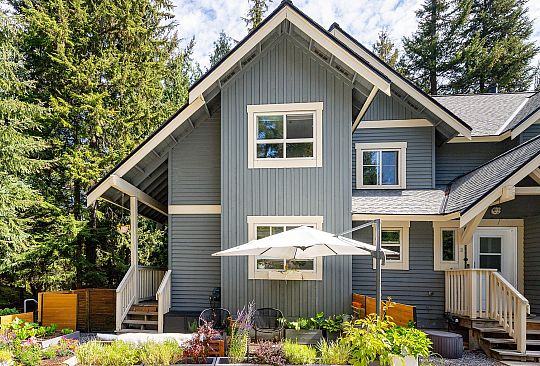 2-2720 Cheakamus Way Whistler BC Canada
