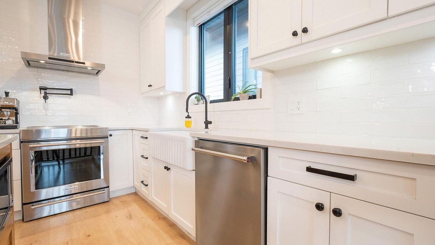 2026 Tiyata Boulevard, Pemberton