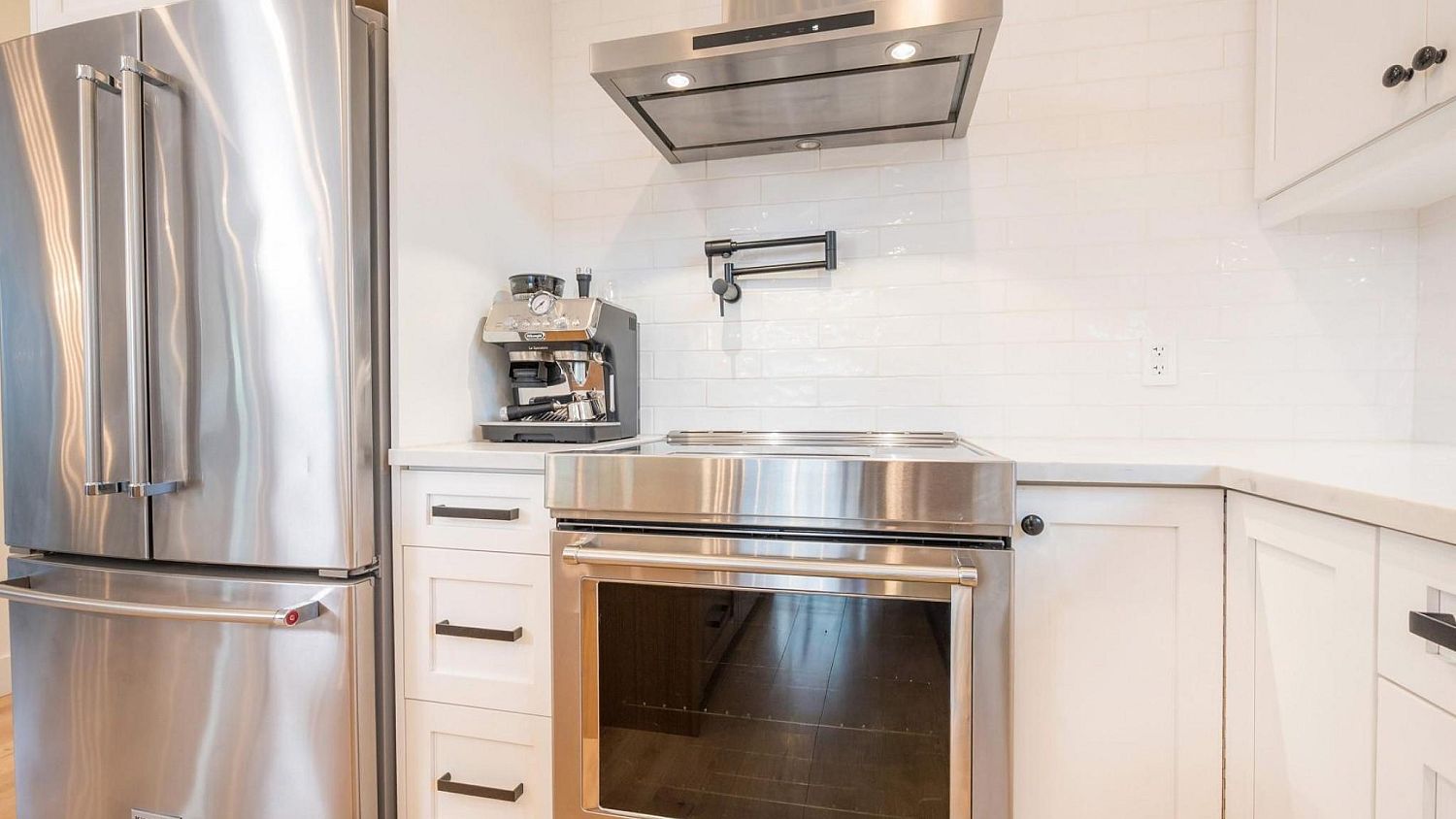 2026 Tiyata Boulevard, Pemberton