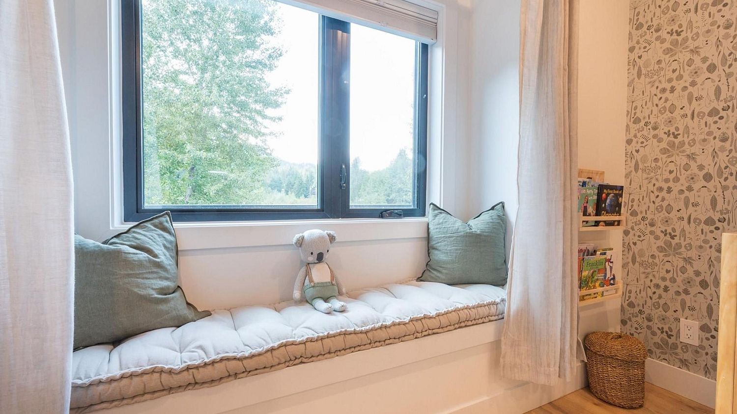 2026 Tiyata Boulevard, Pemberton