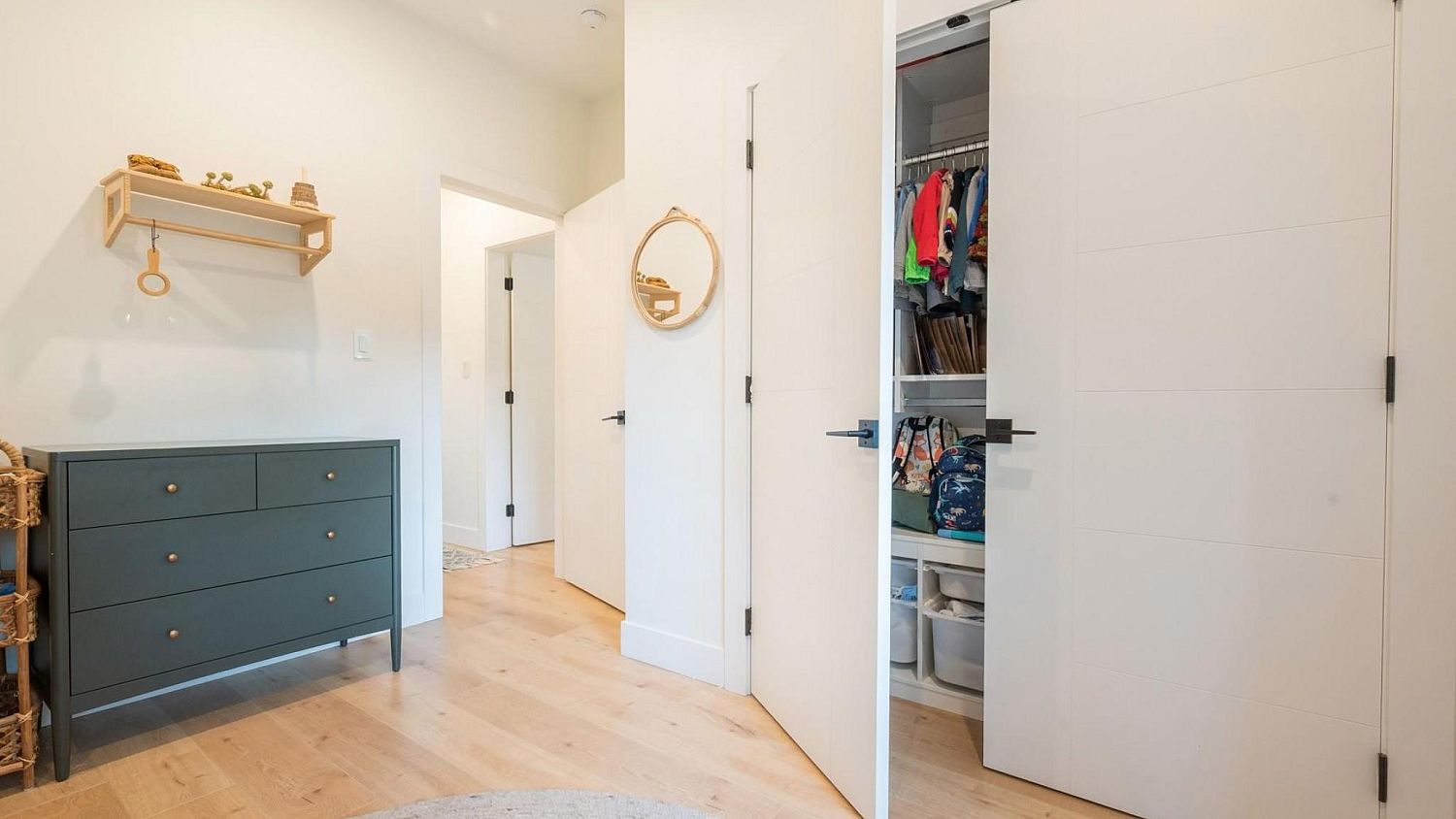 2026 Tiyata Boulevard, Pemberton