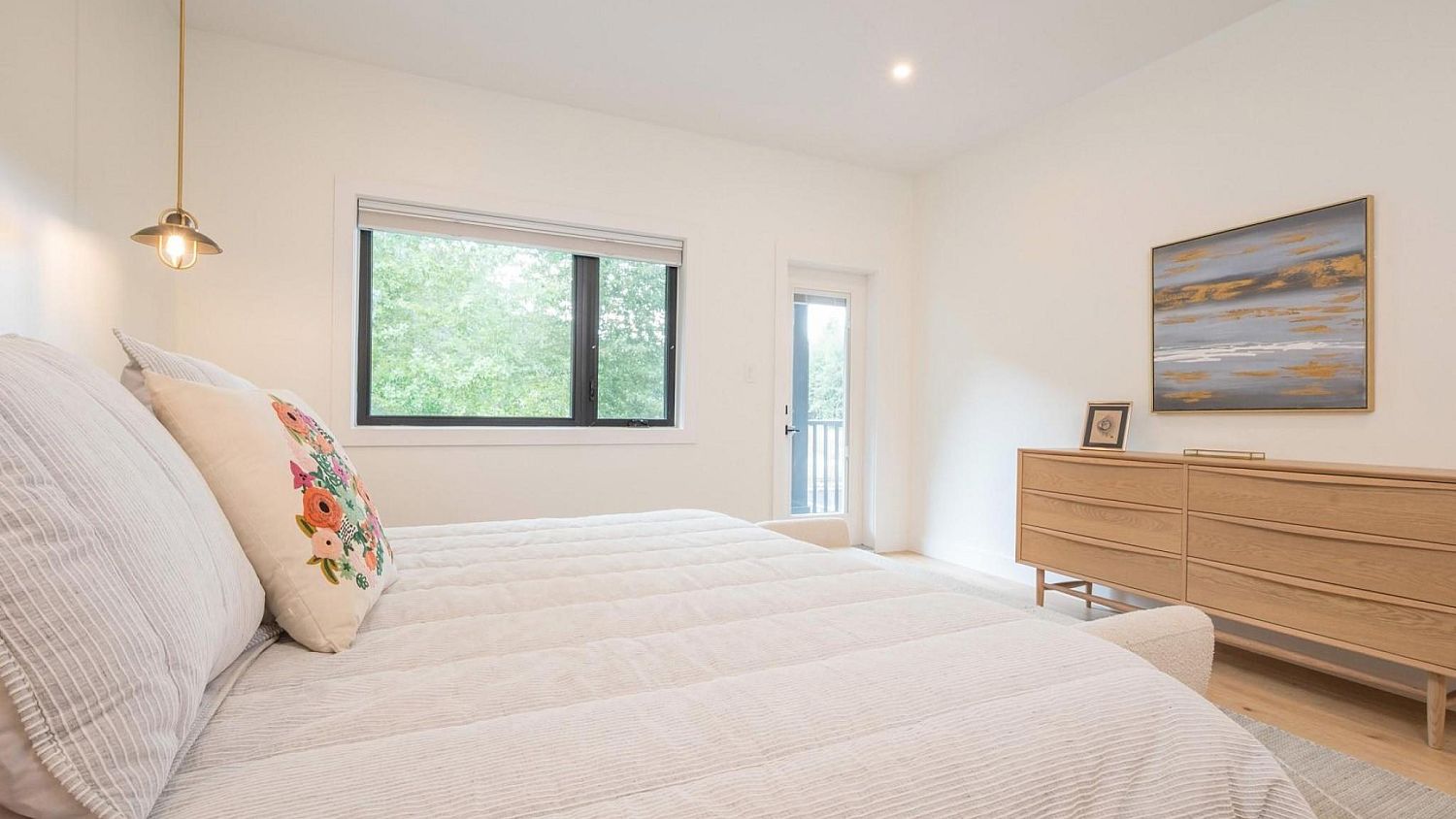 2026 Tiyata Boulevard, Pemberton