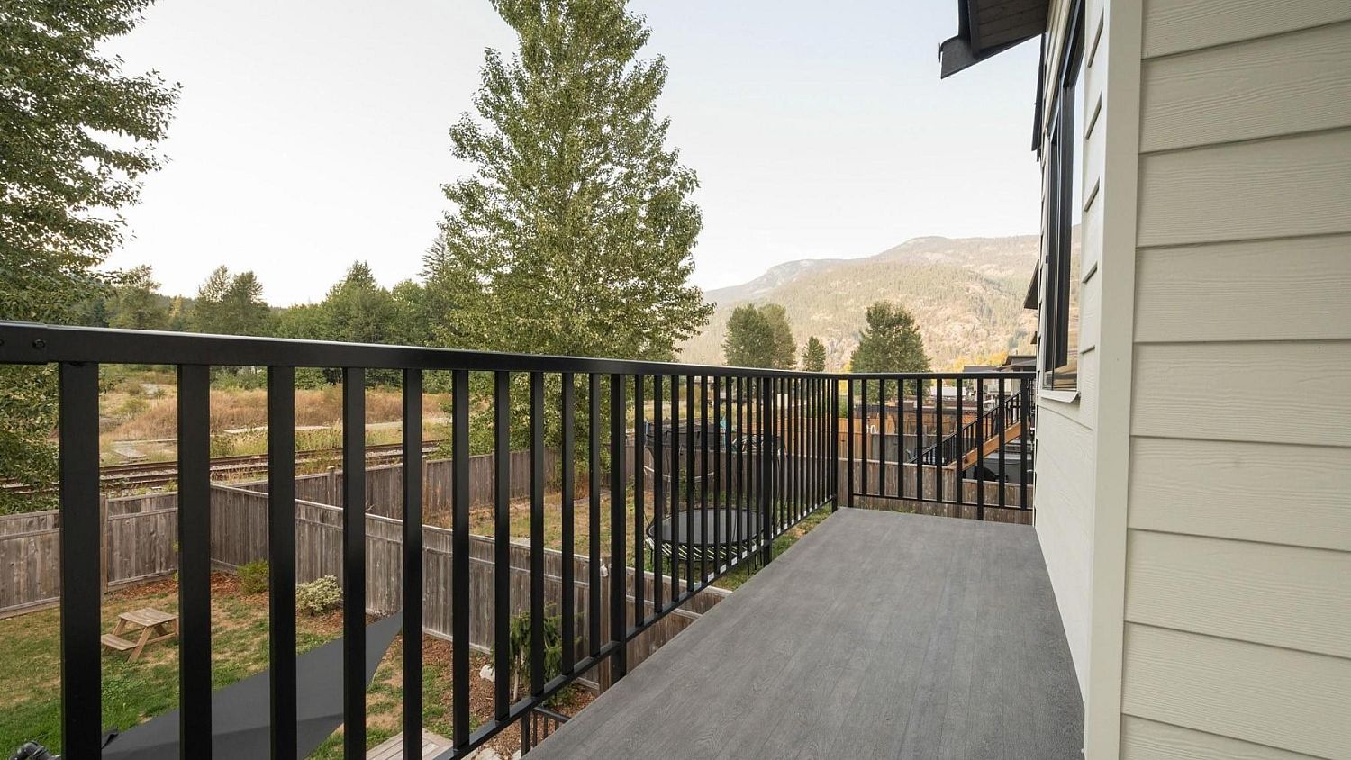 2026 Tiyata Boulevard, Pemberton