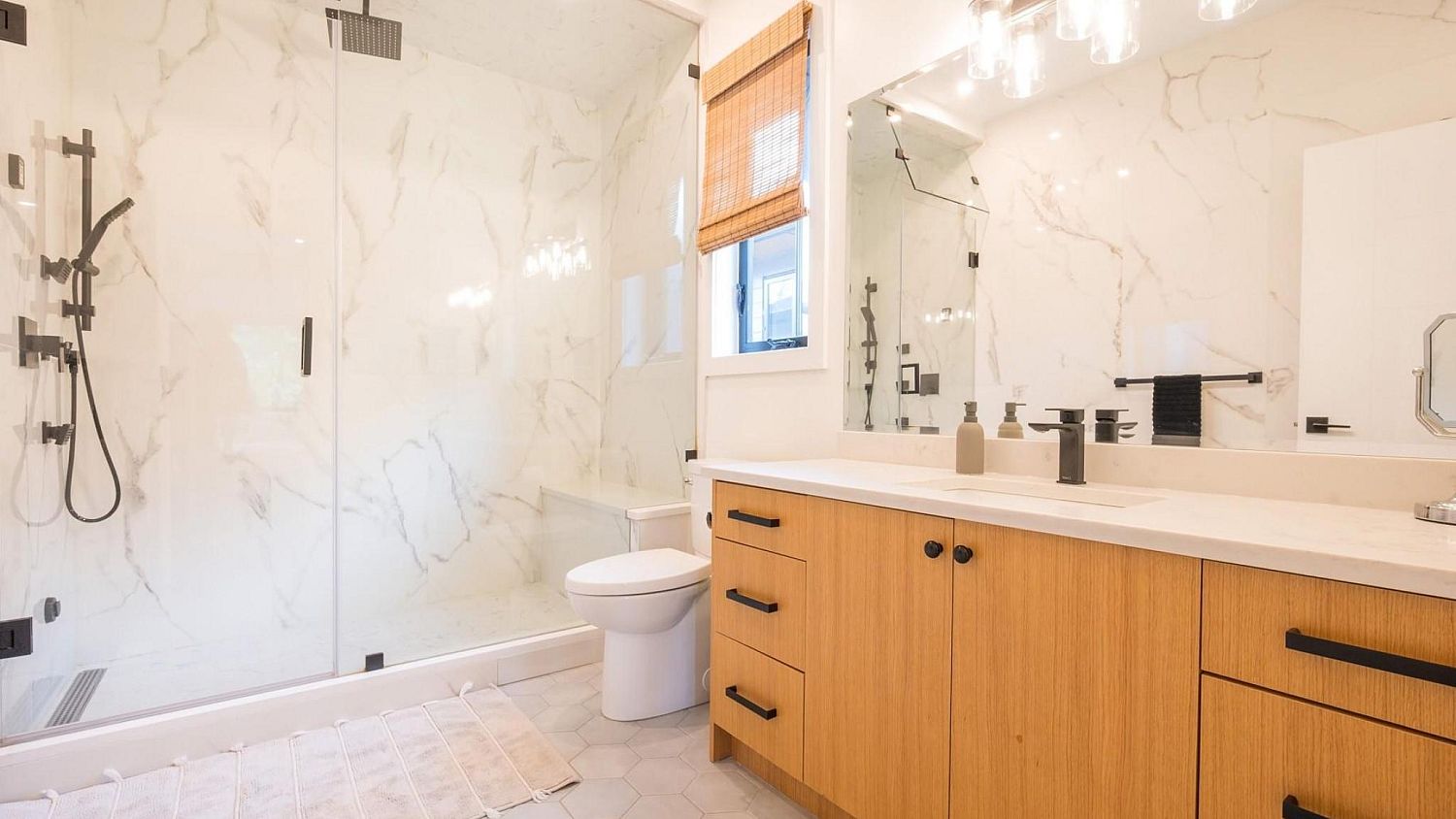 2026 Tiyata Boulevard, Pemberton