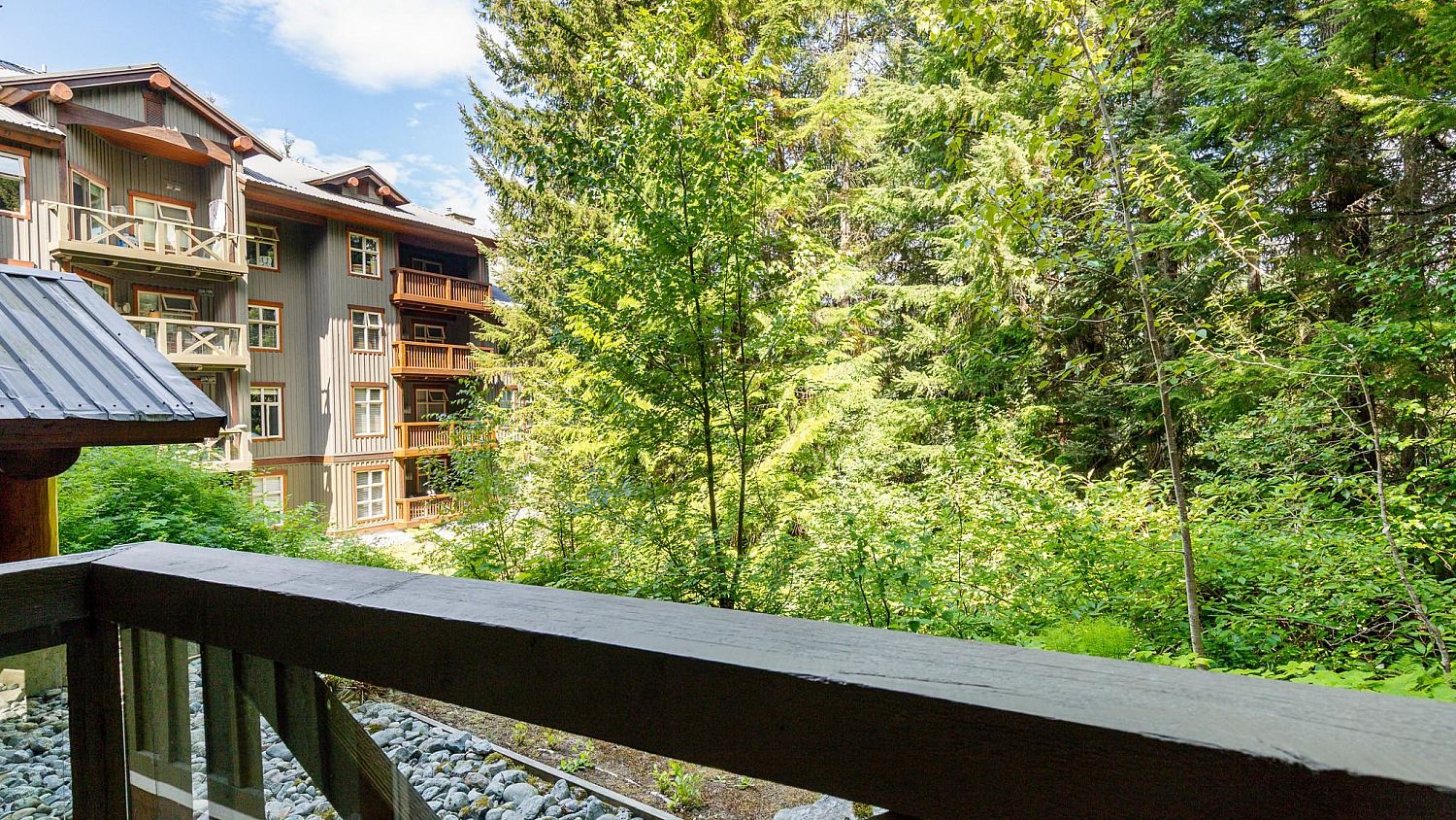 225 Lost Lake Lodge