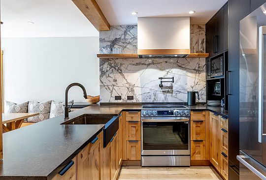 23-6127 Eagle Ridge Crescent Whistler BC Canada