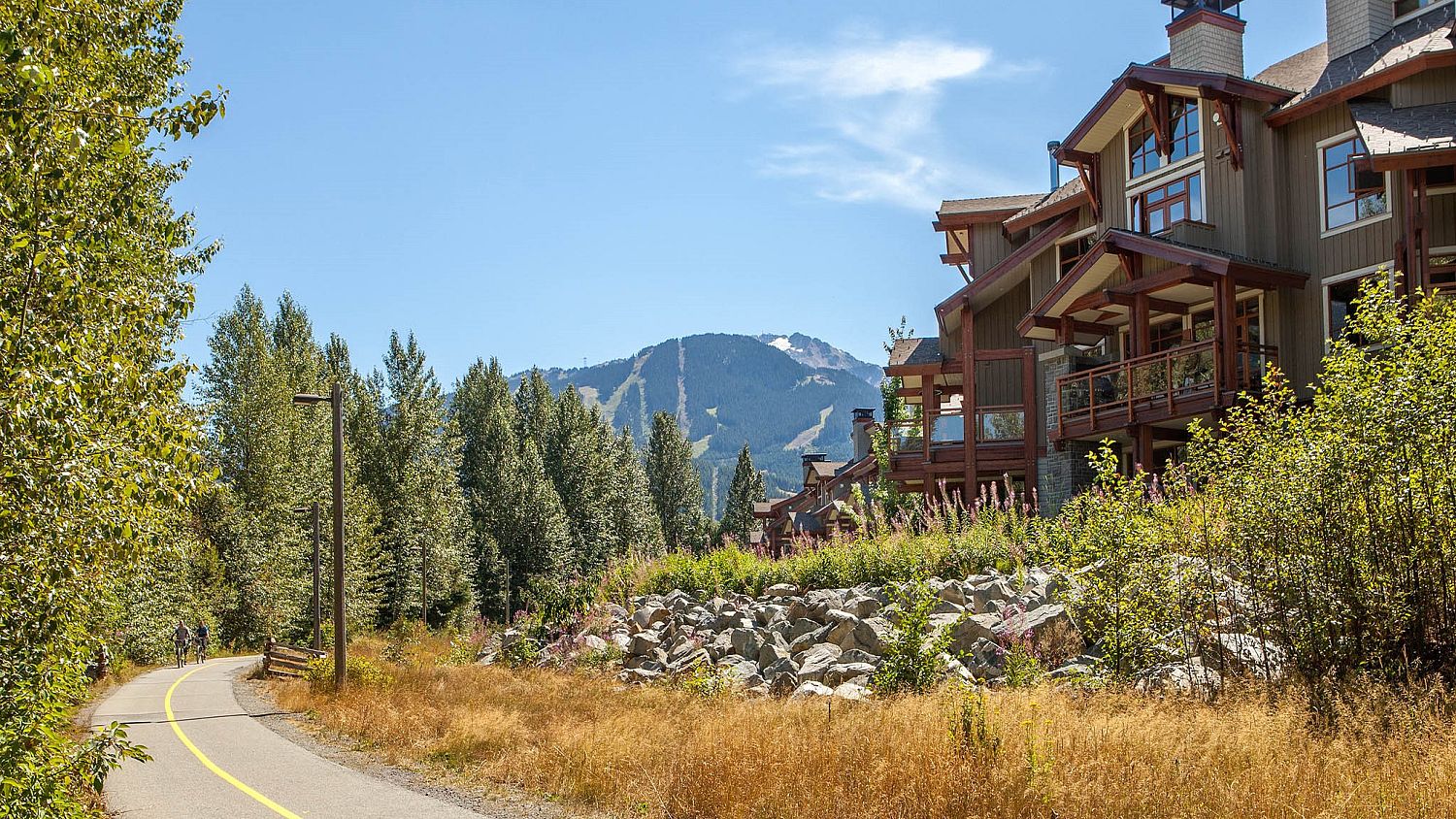 25 Fitzsimmons Walk