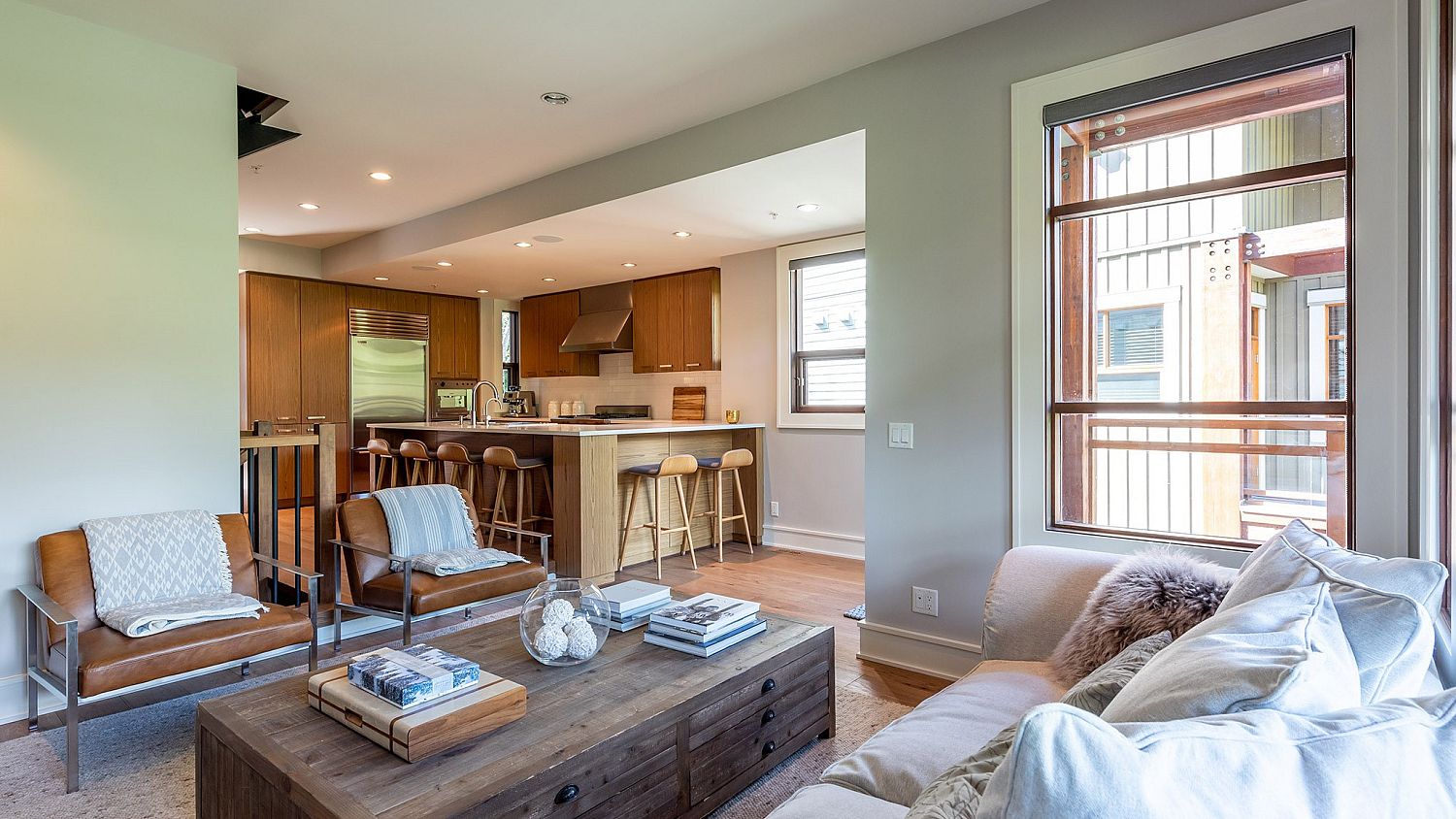 25 Fitzsimmons Walk