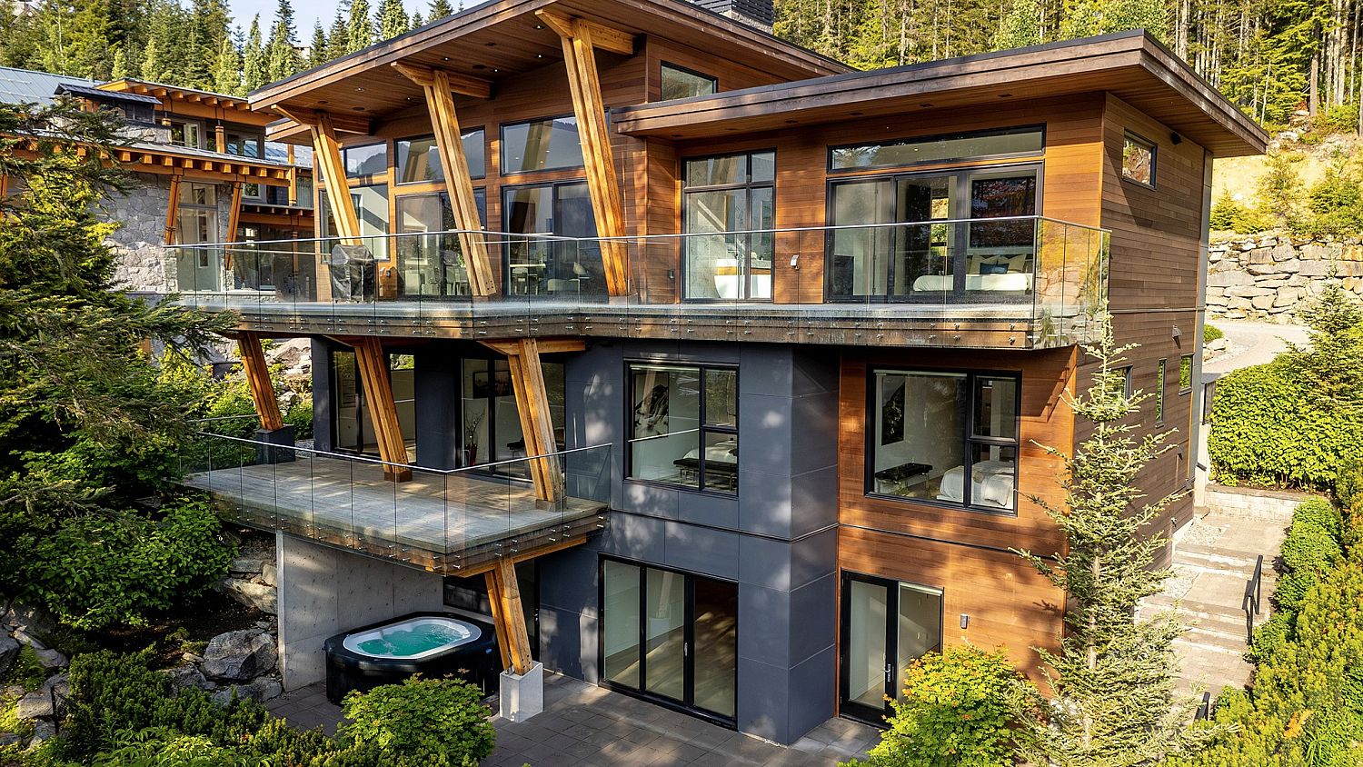 2909 Kadenwood Drive
