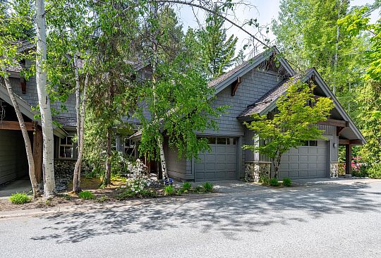 3-4668 Blackcomb Way Whistler BC Canada