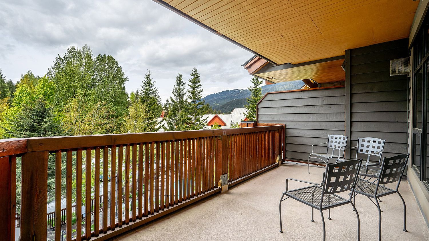 303 First Tracks Lodge