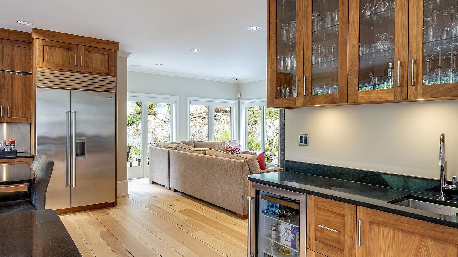 3232 Peak Drive