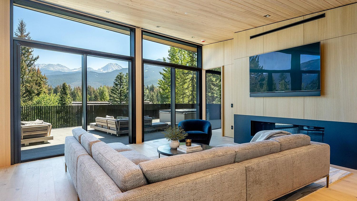 3452 Blueberry Drive