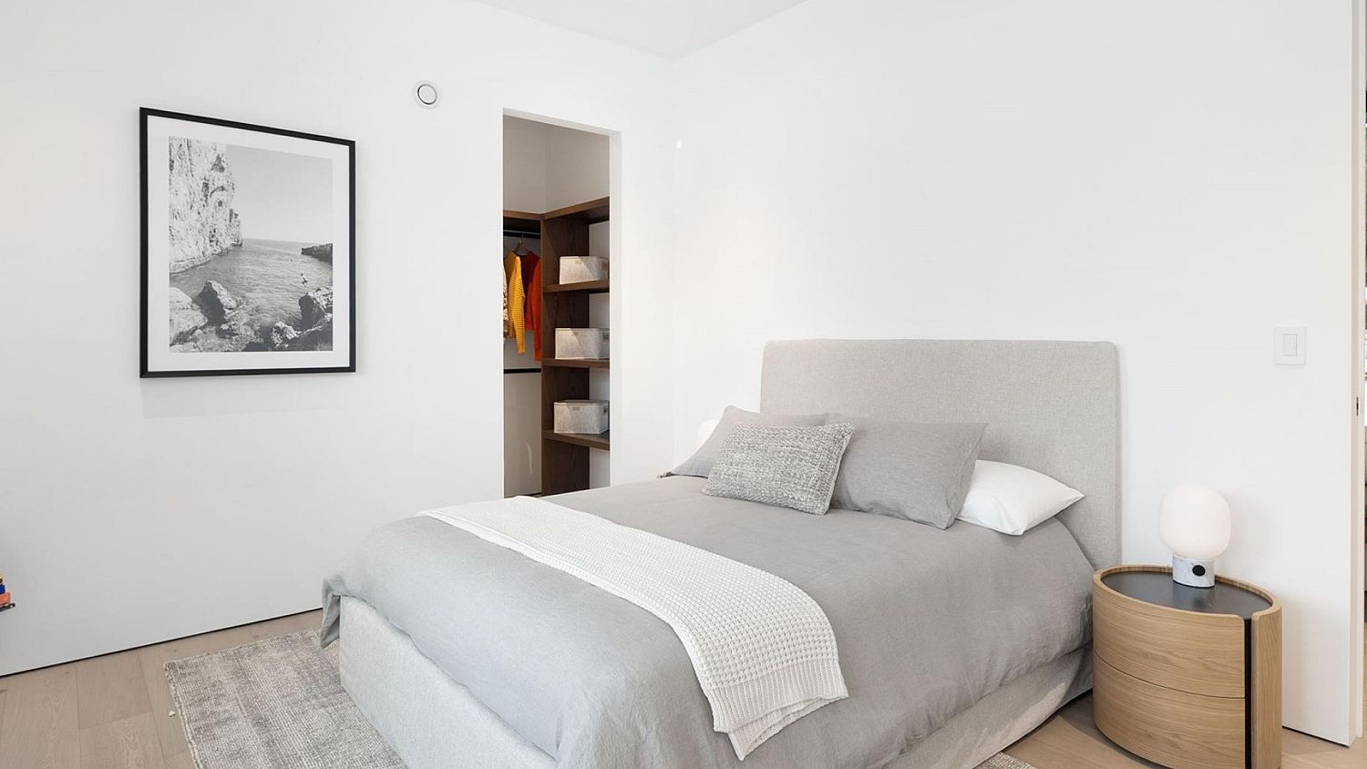 3565 Falcon Crescent