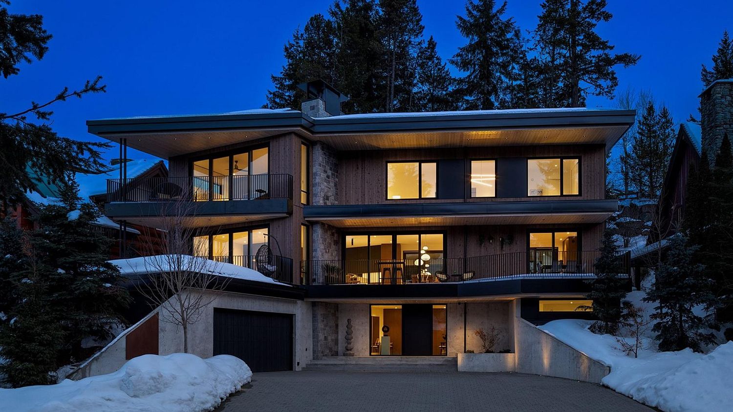 3565 Falcon Crescent