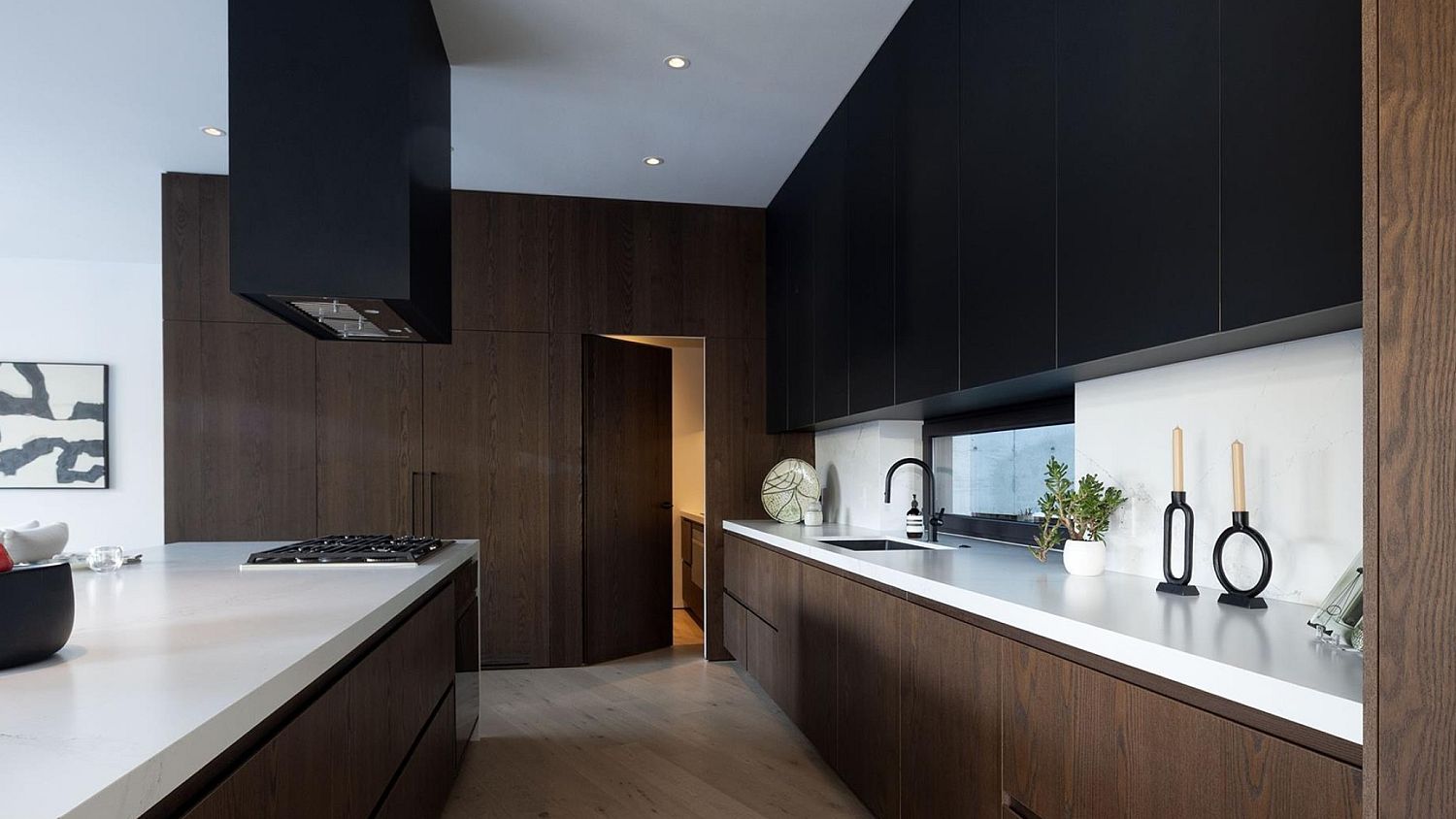 3565 Falcon Crescent