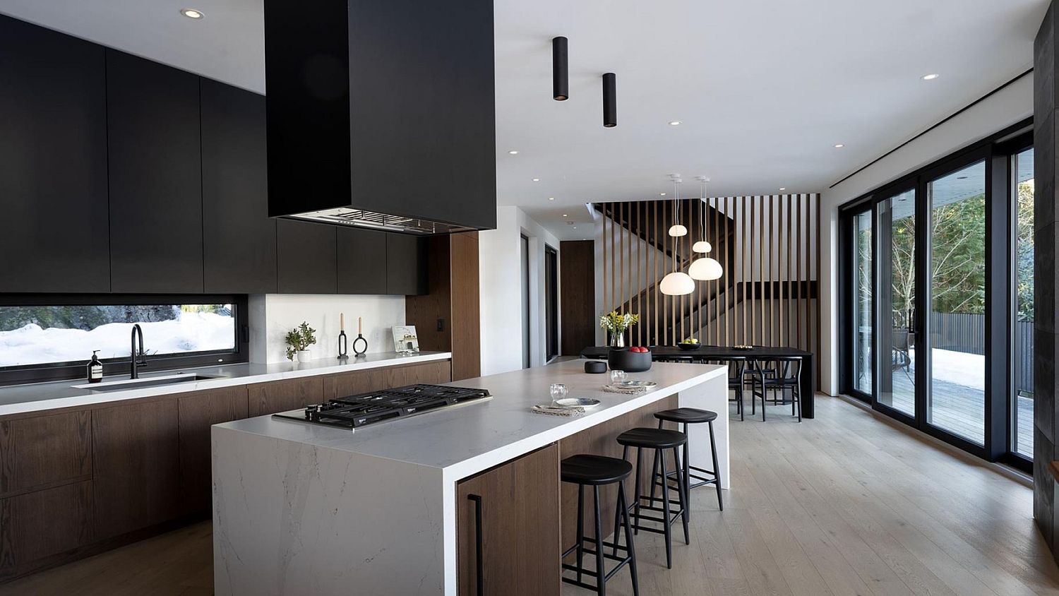 3565 Falcon Crescent