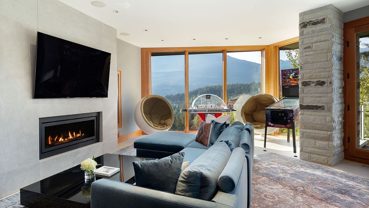 3855 Sunridge Court