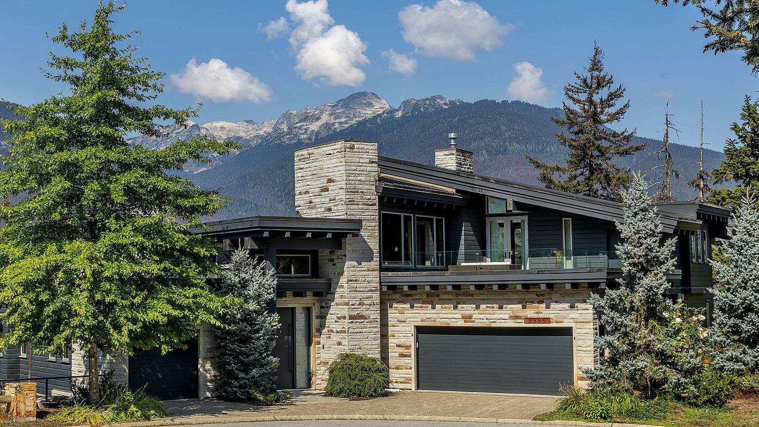 3855 Sunridge Court
