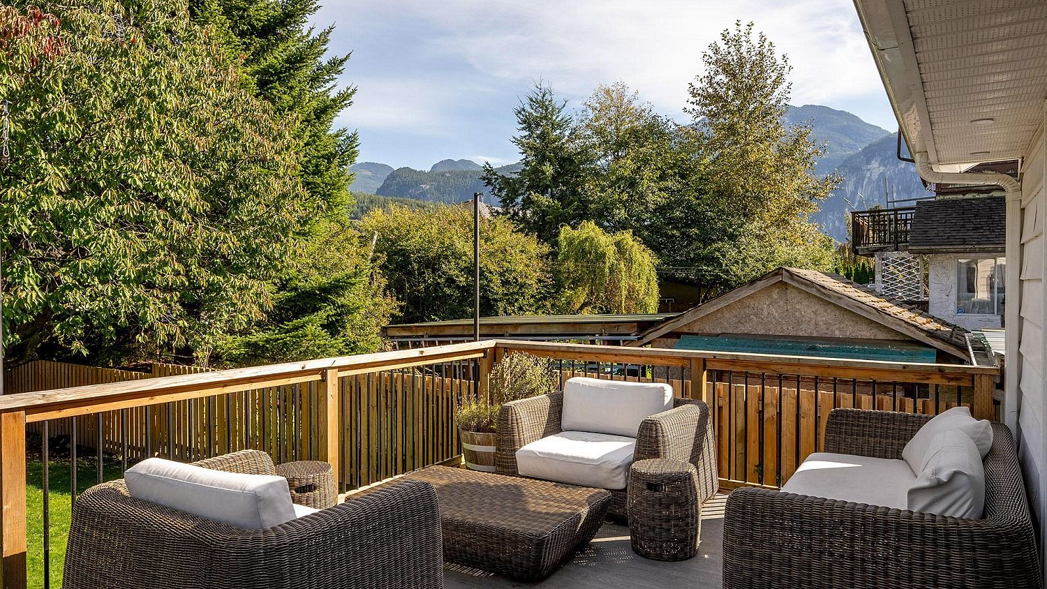 38876 Buckley Avenue, Squamish