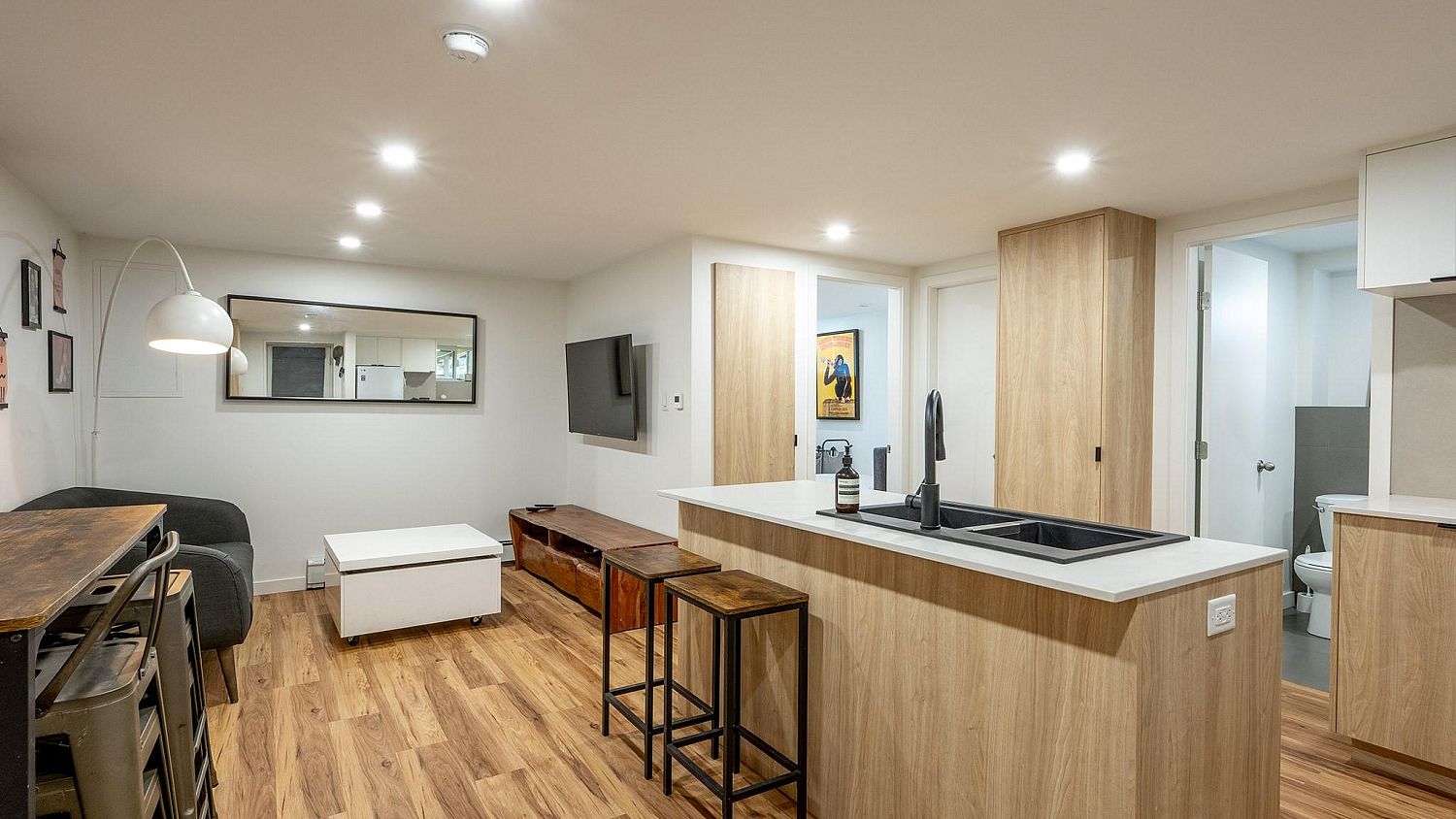 38876 Buckley Avenue, Squamish