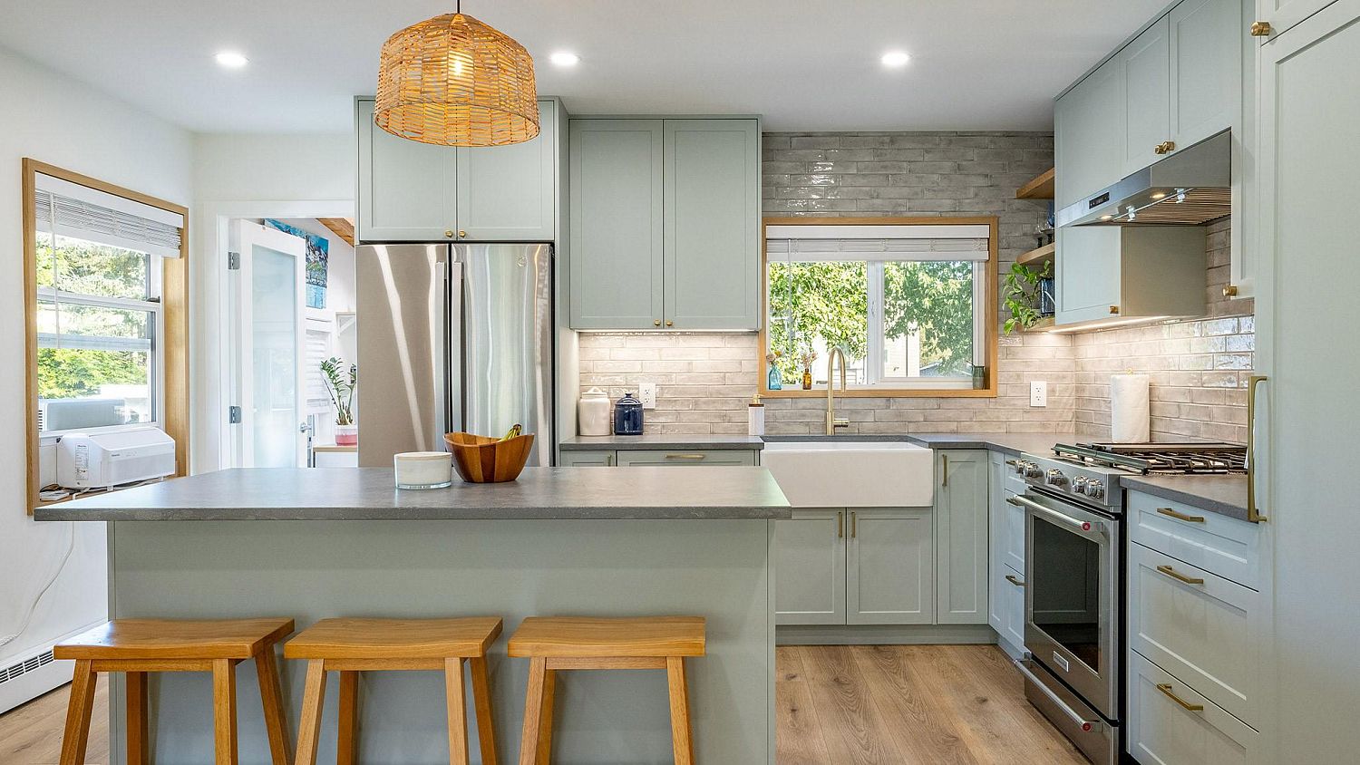 38876 Buckley Avenue, Squamish