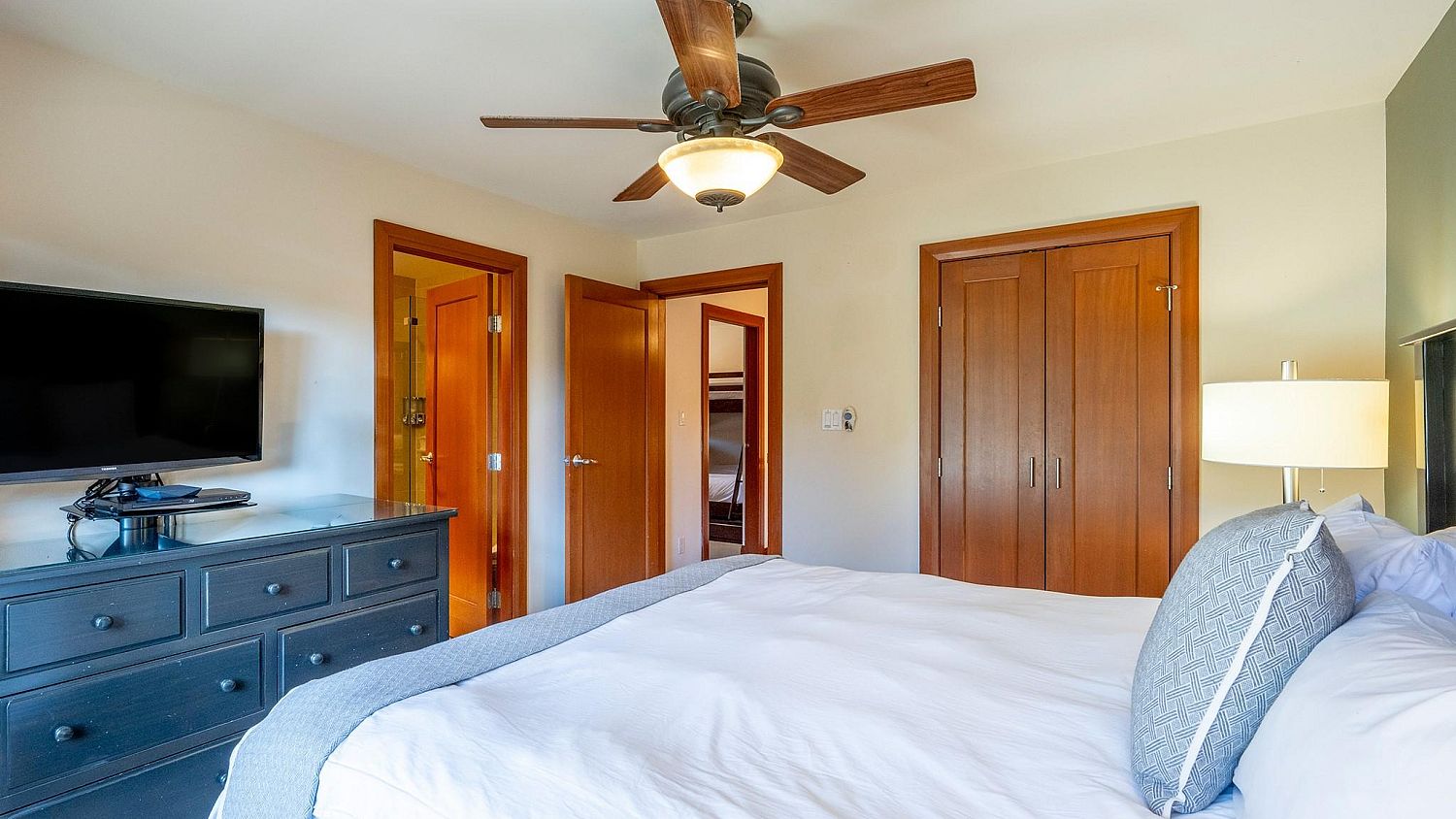 4855 Casabella Crescent