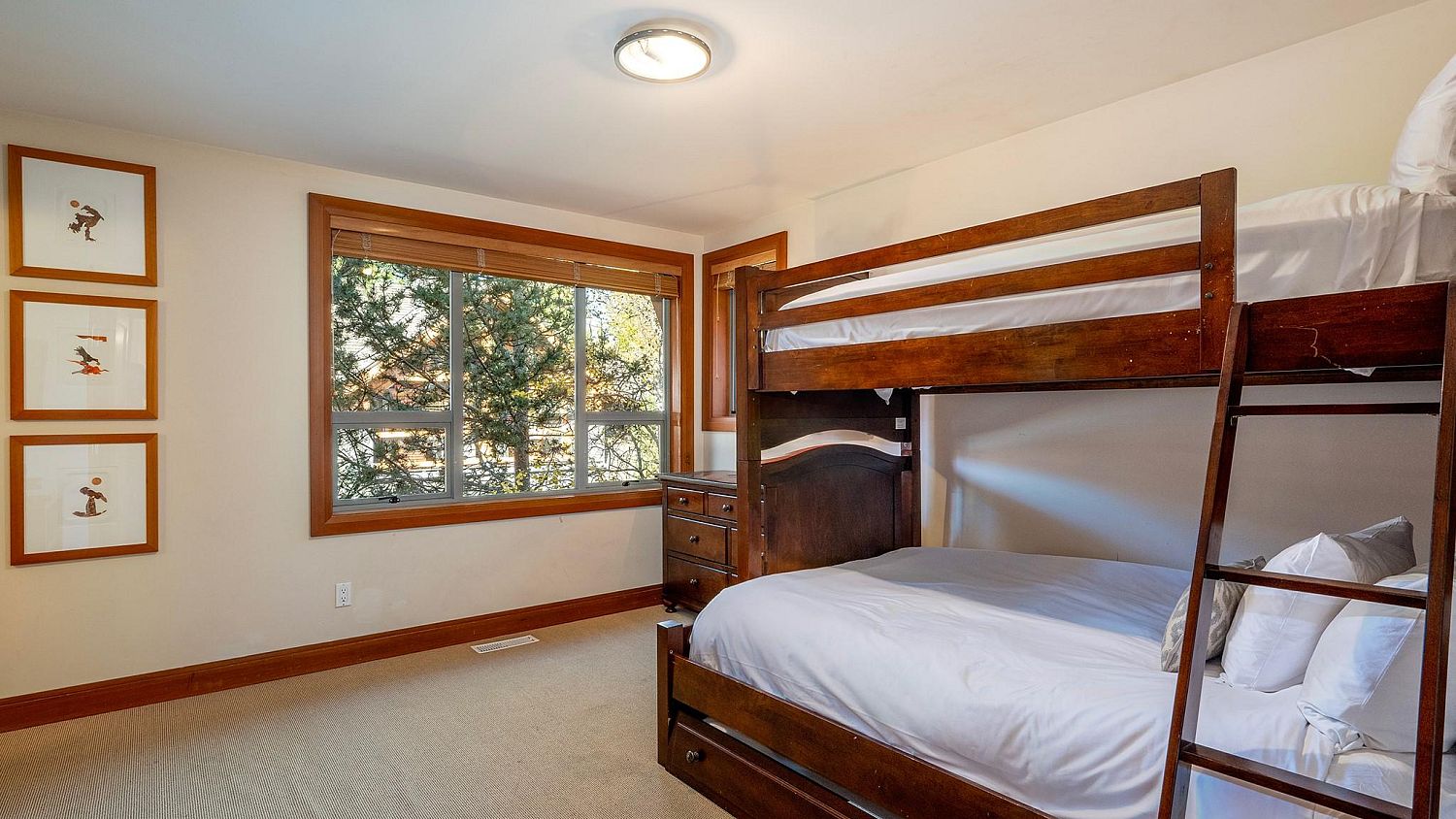 4855 Casabella Crescent