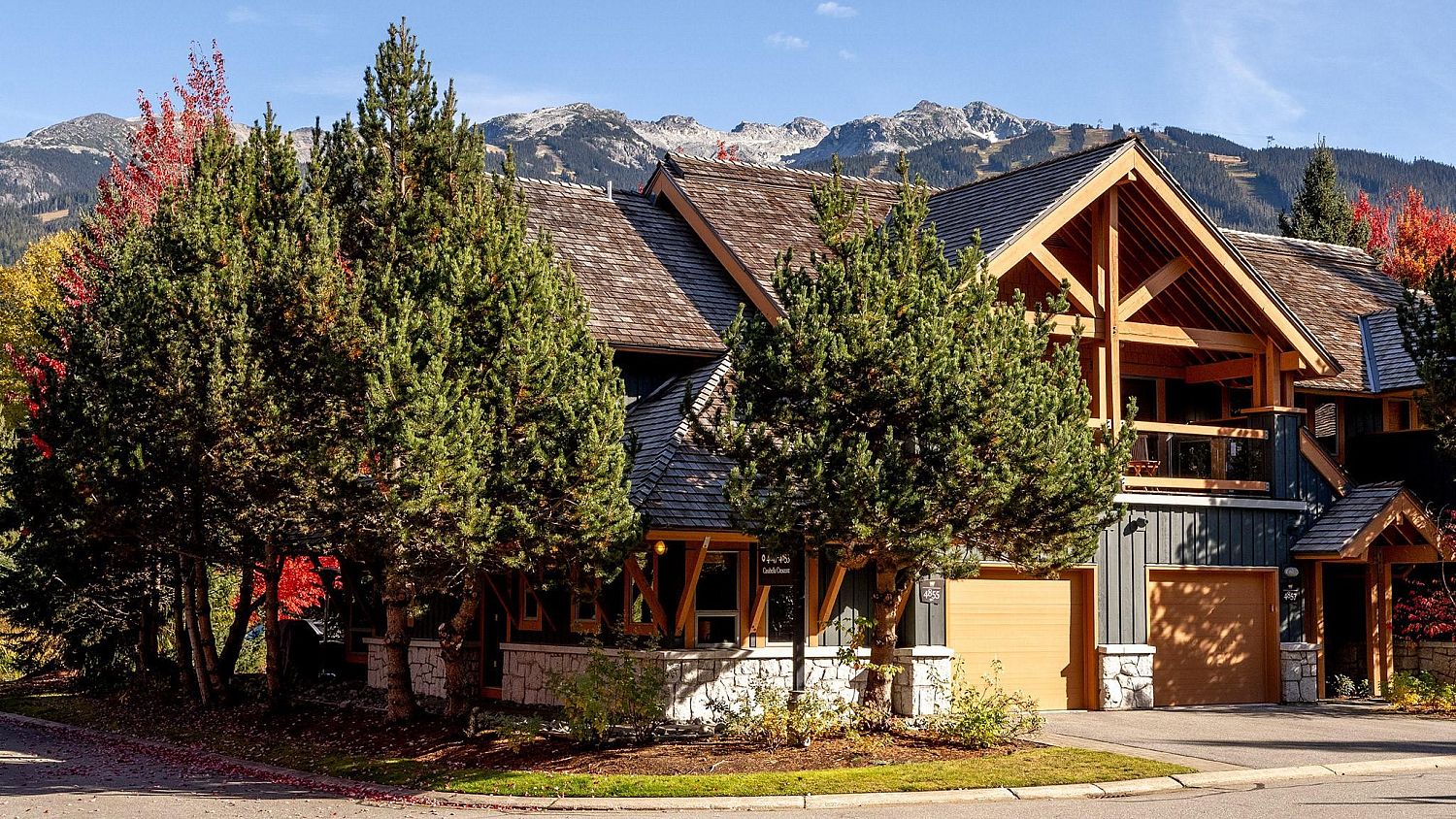4855 Casabella Crescent