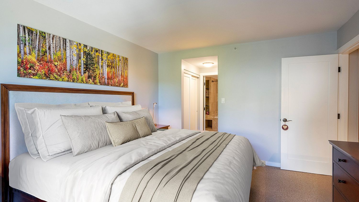 501 Woodrun Lodge