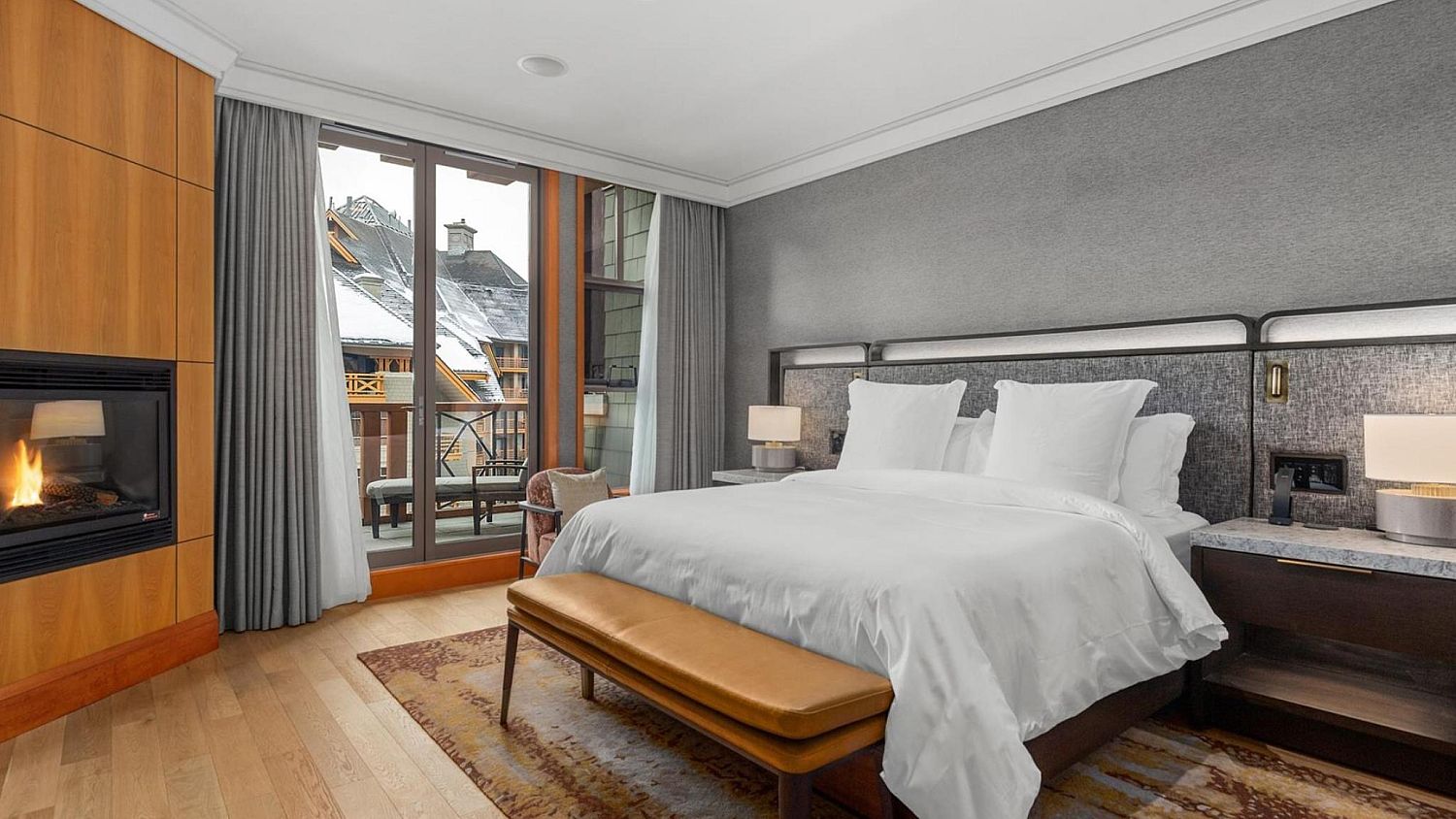 52 Four Seasons Private Residences