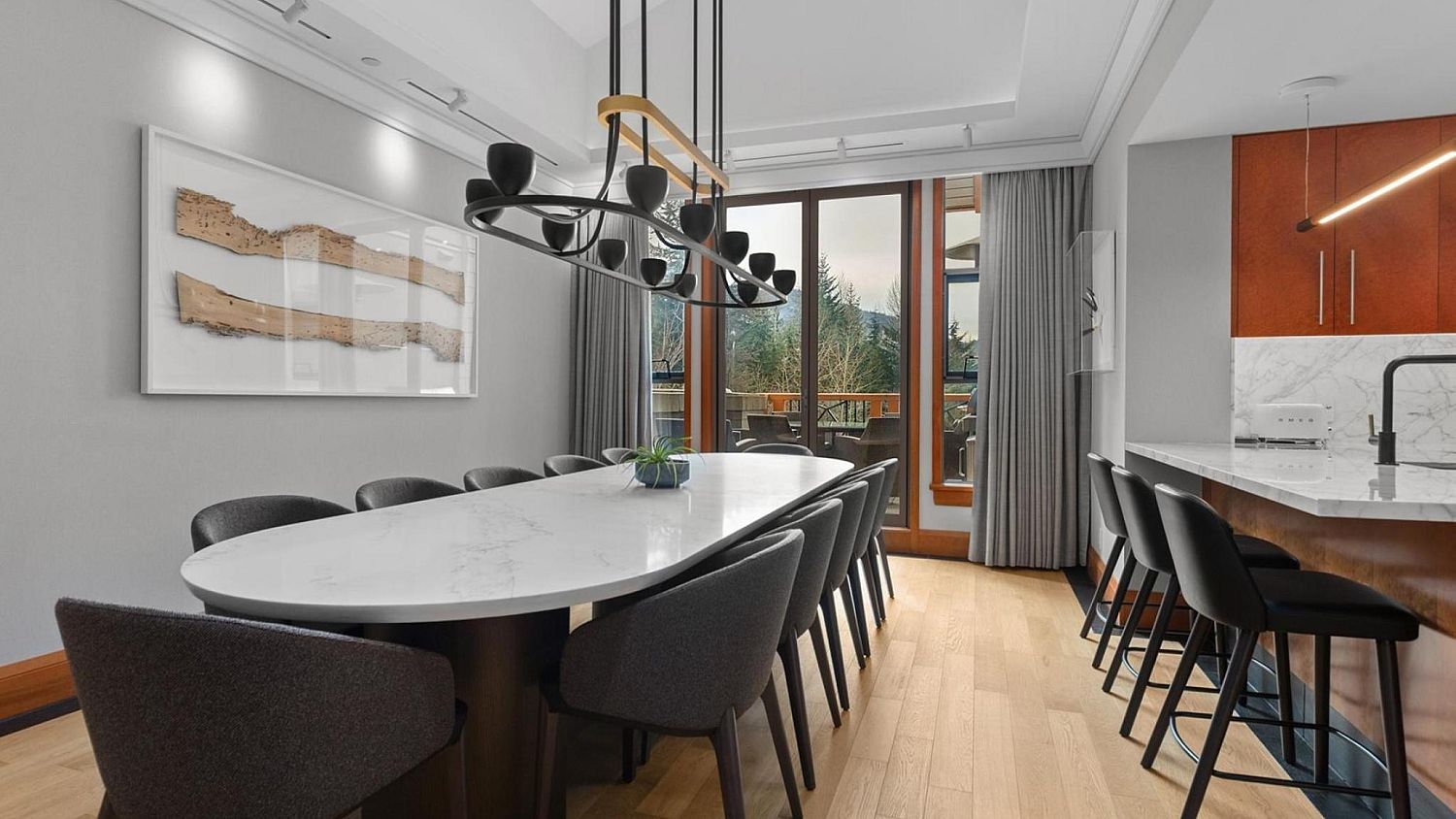 52 Four Seasons Private Residences