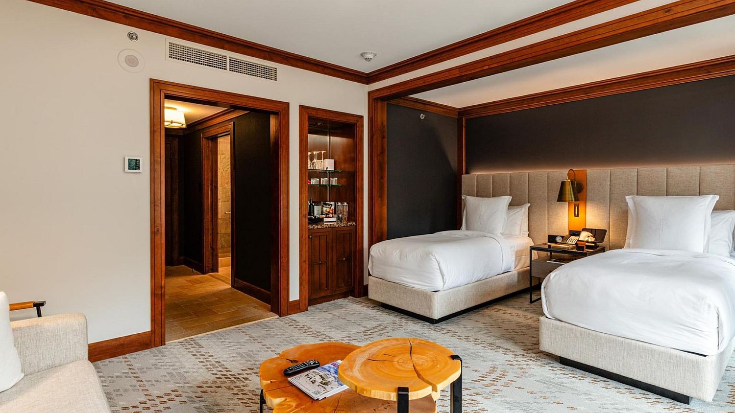 724 Four Seasons Resort