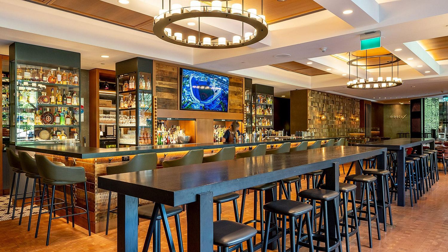 725 Four Seasons Resort