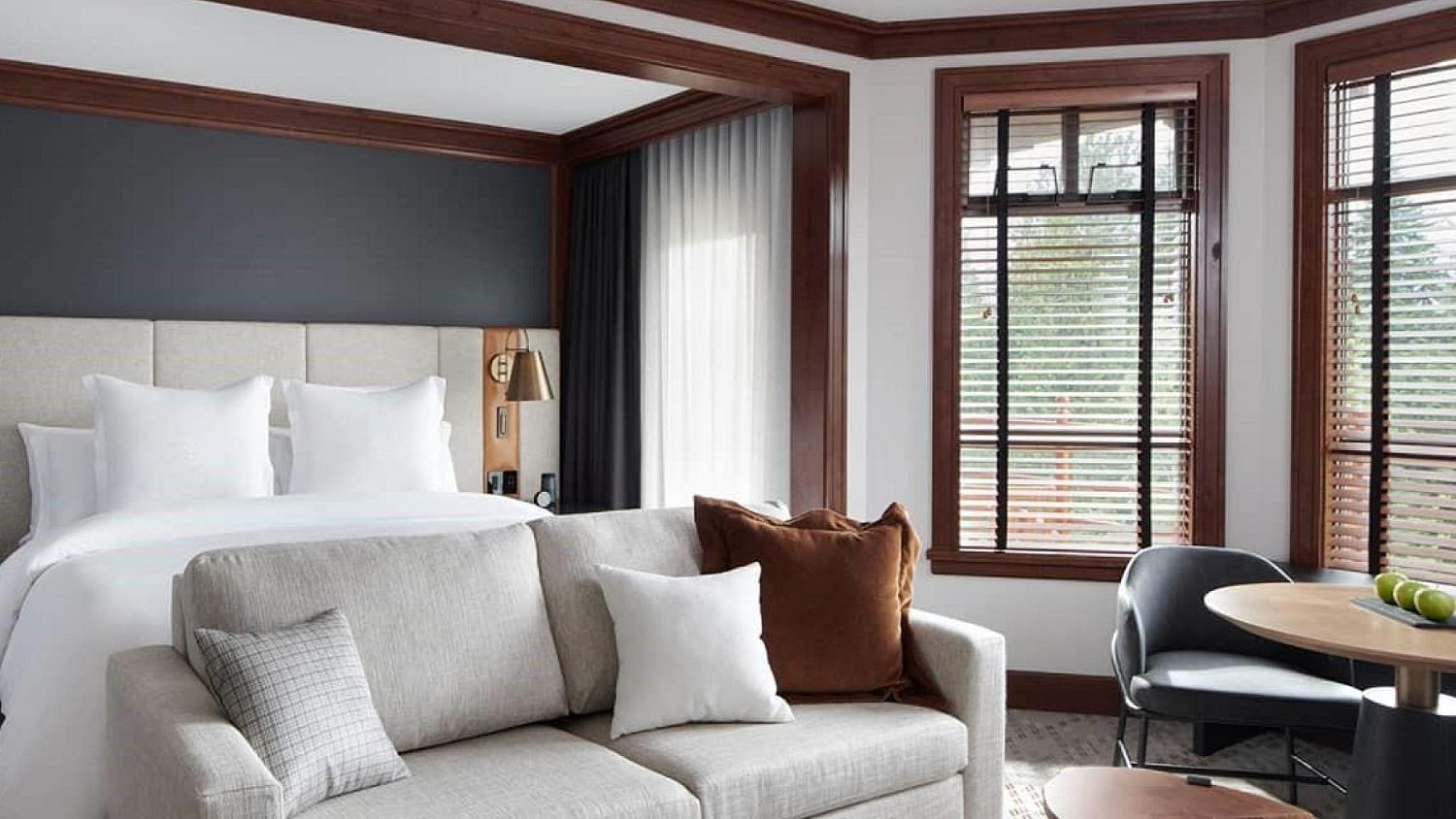 727 Four Seasons Resort