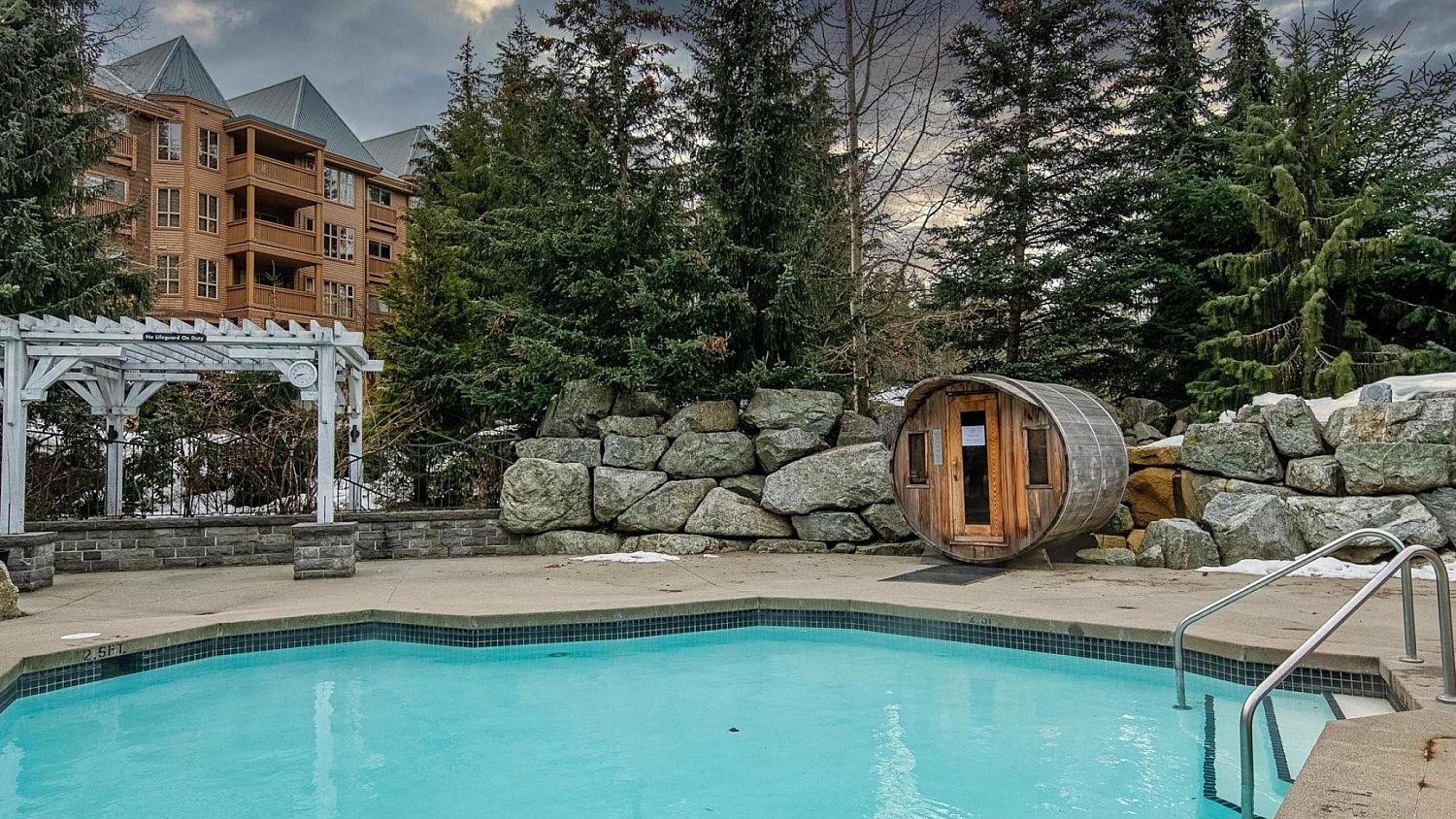 727 Four Seasons Resort