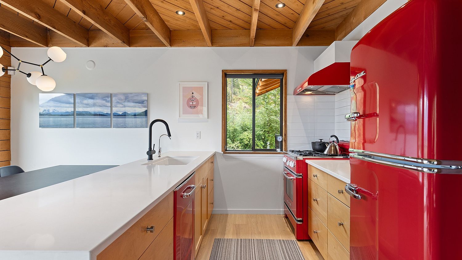 7320 Macrae Road, Pemberton
