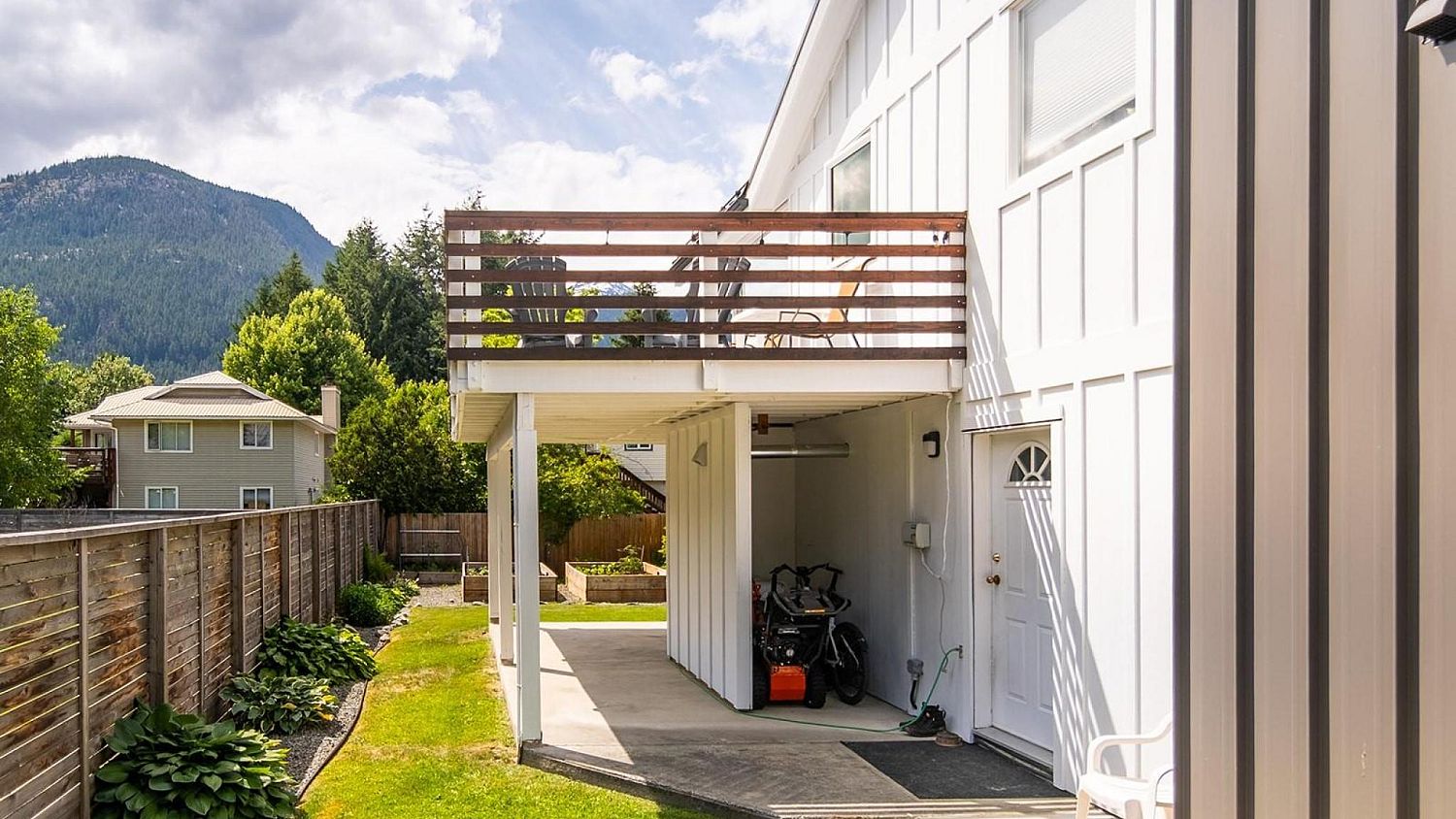 7403 Harrow Road, Pemberton