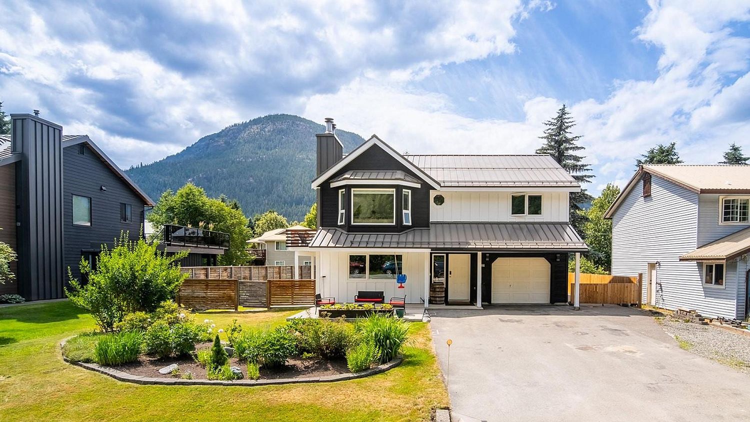 7403 Harrow Road, Pemberton