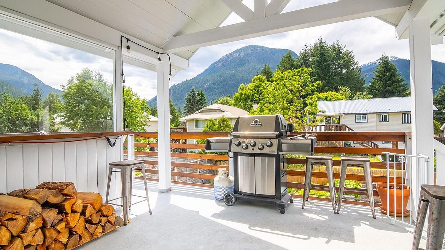 7403 Harrow Road, Pemberton