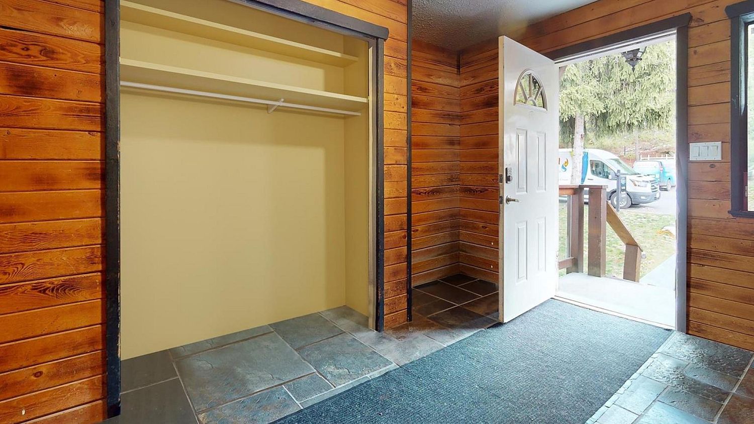 7425 Ambassador Crescent