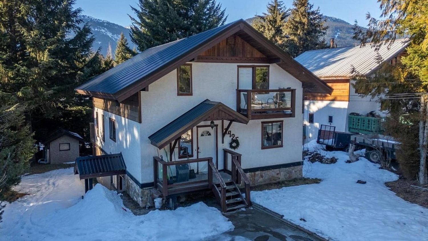 7425 Ambassador Crescent