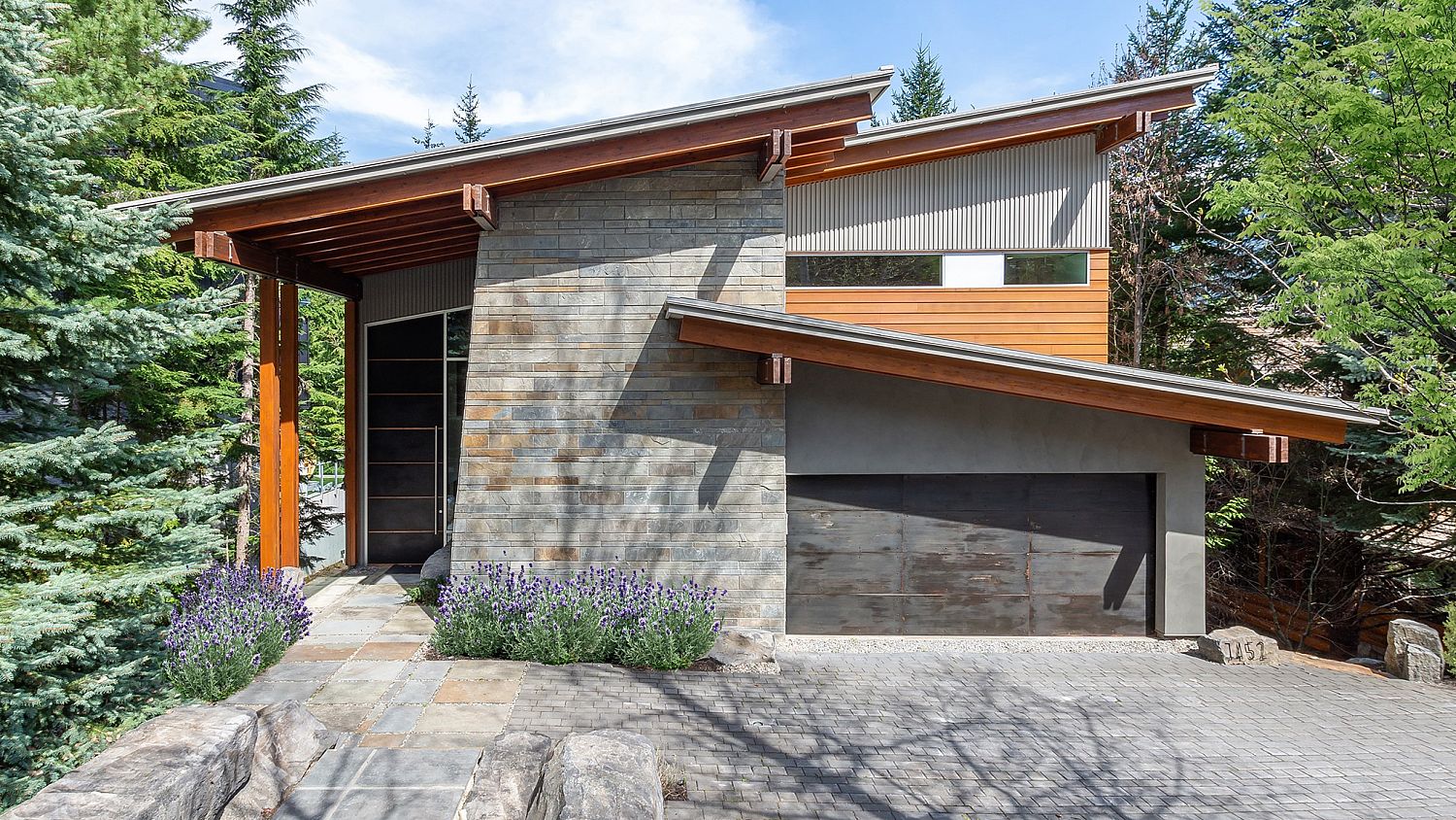7452 Treetop Lane