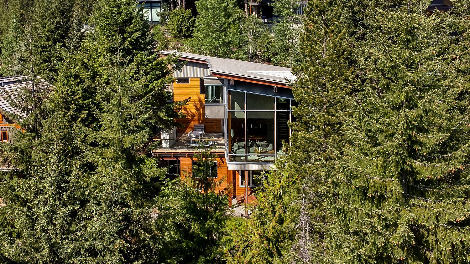 7452 Treetop Lane