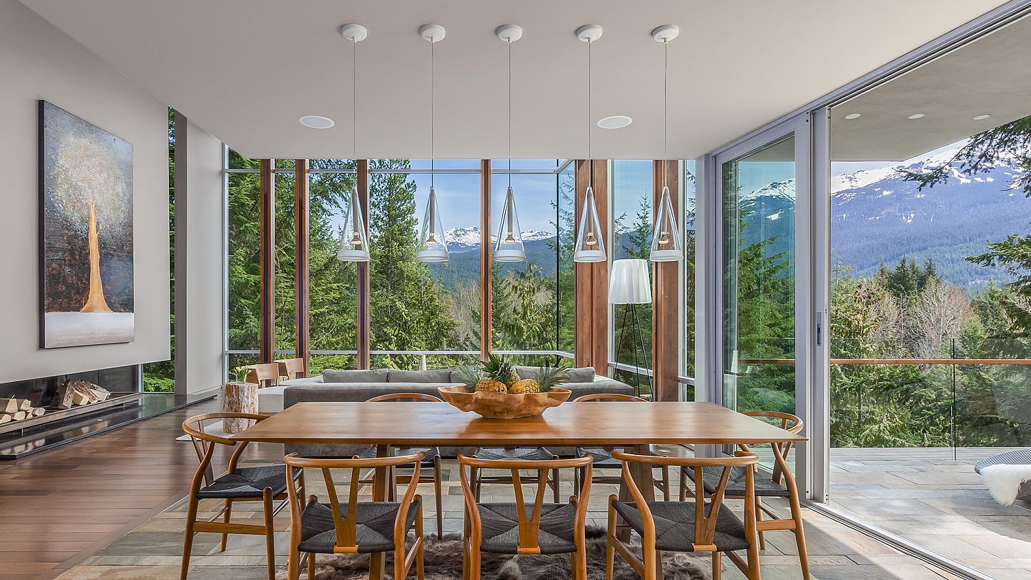 7452 Treetop Lane