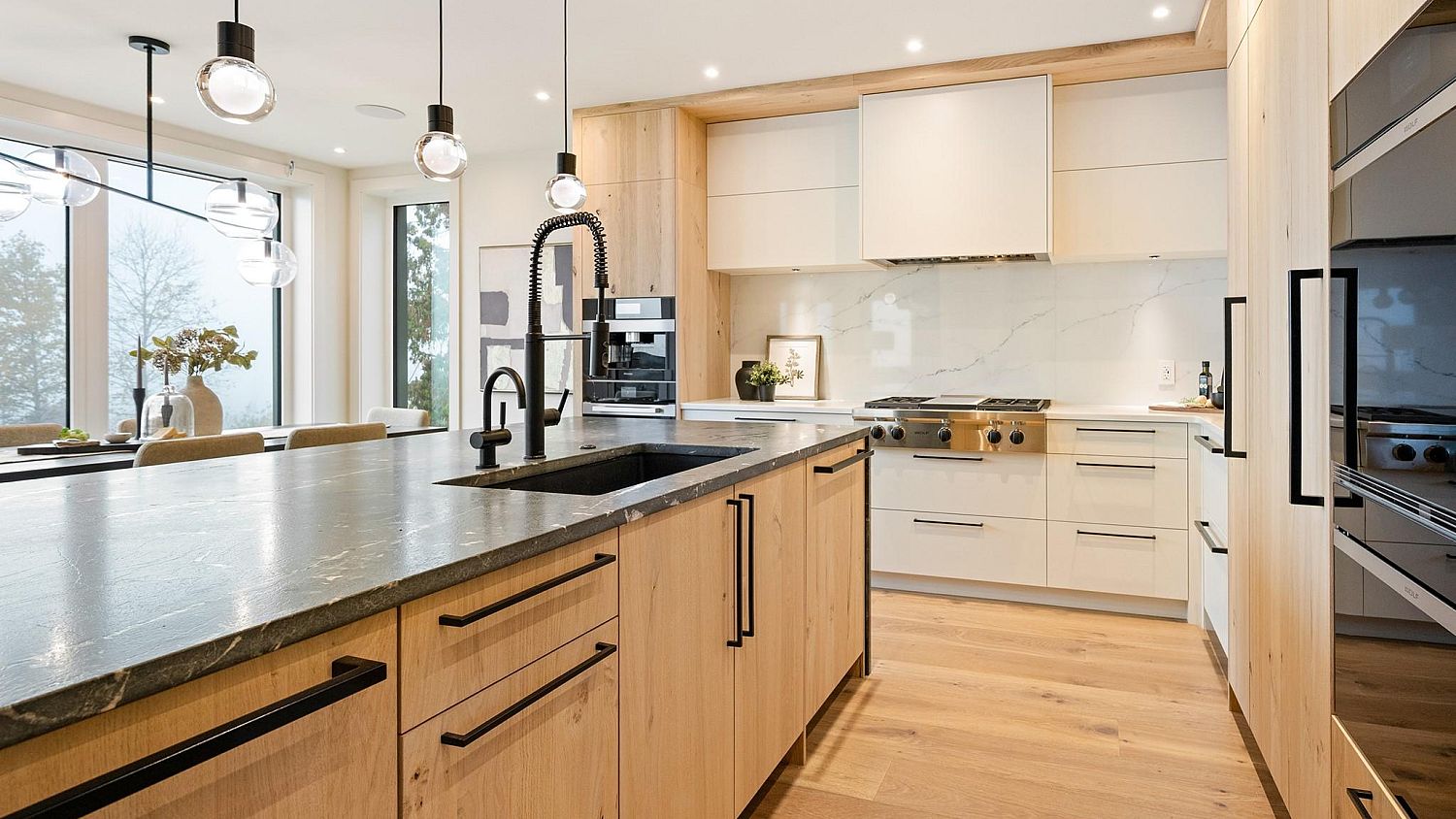 7653 Seven O Clock Drive, Pemberton
