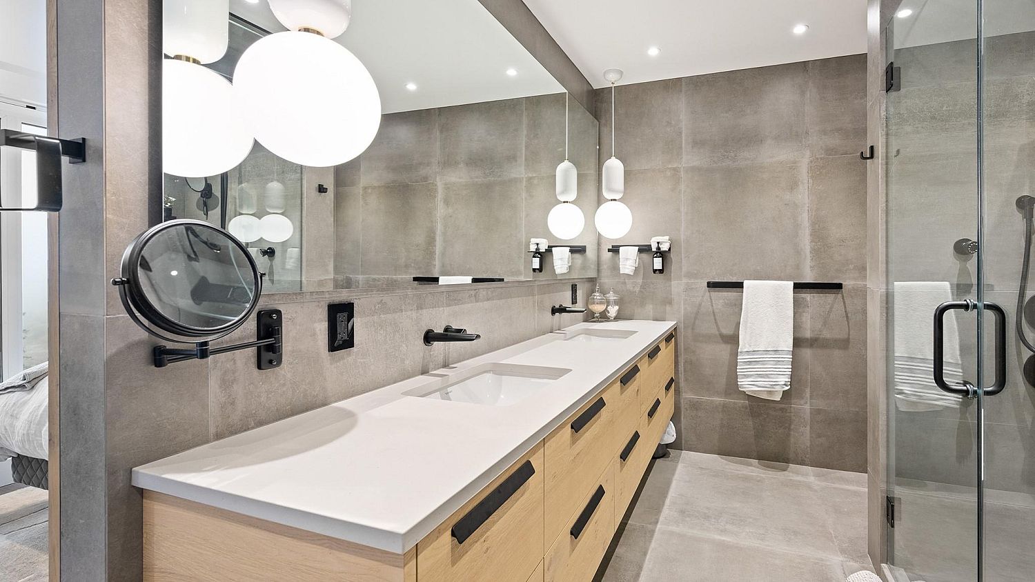 7667 Cerulean Drive, Pemberton