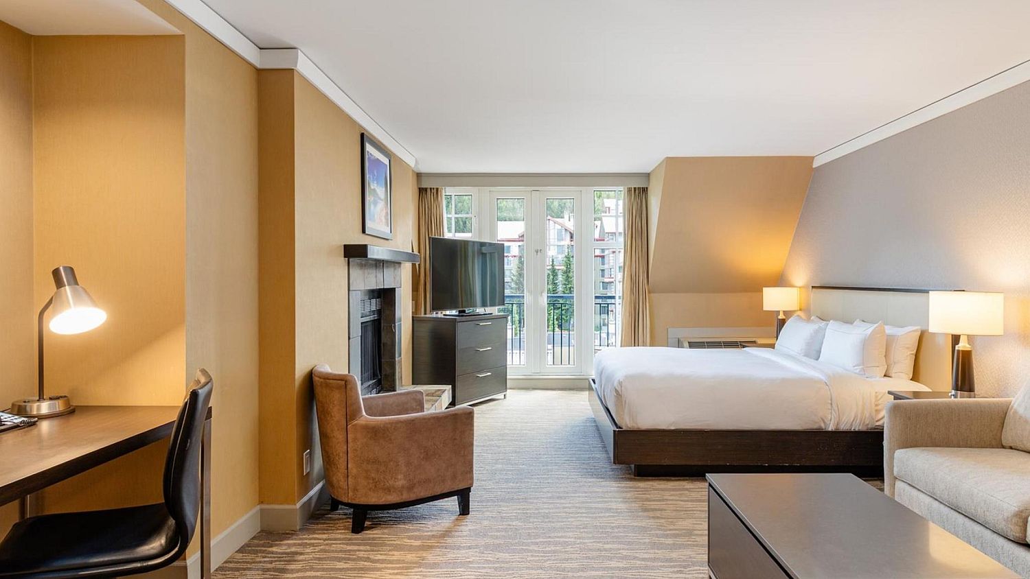 808 Hilton