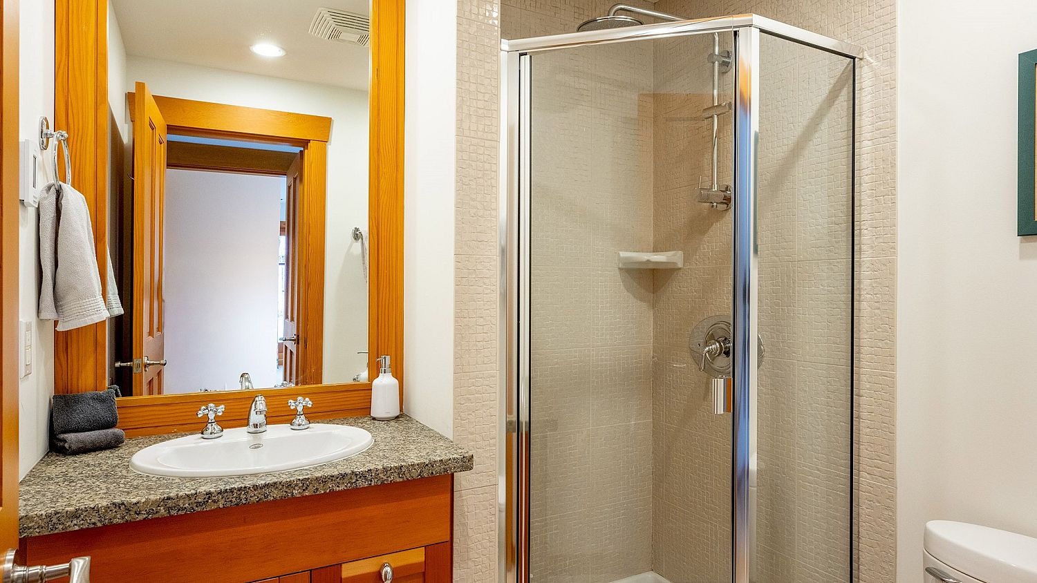 8398 Glen Abbey Lane