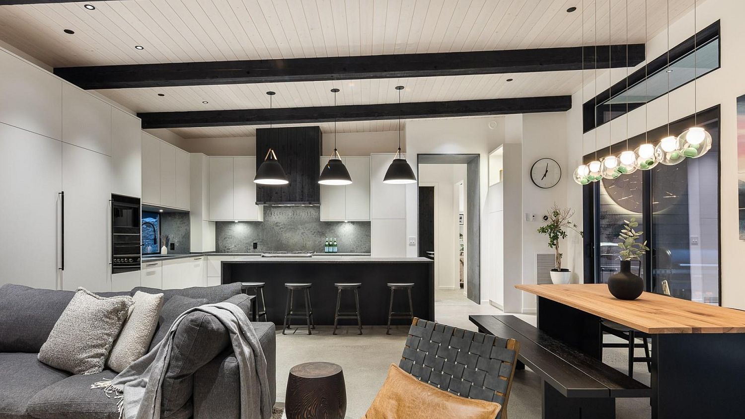 9146 Wedge Creek Rise